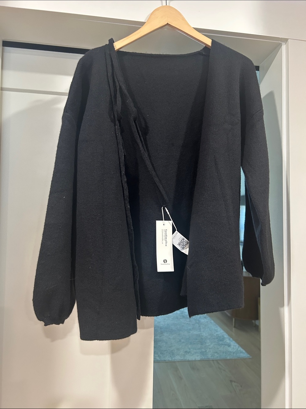 Saodimallsu wrap black cardigan